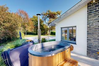 Heated pool & wood-fired hot tub valley view Ardennes - 9