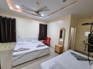 Godavari Lodge - 9