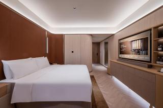 Sanya Romance Park Resort Duty-Free City Orange Crystal - 9