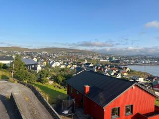 Lejlighed i Tórshavn med fantastisk udsigt - 9