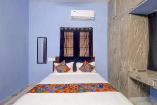 FabHotel Dream Inn - 2