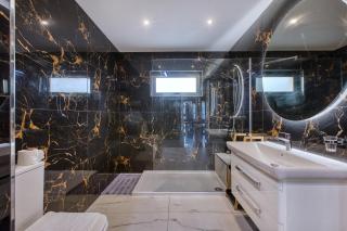 Spinola Studio Deluxe, StJulians - 6