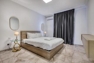 Spinola Seafront Deluxe - 4