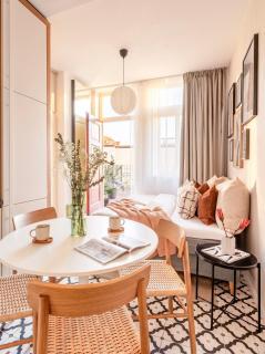 TurnKey I Main Bus Station Apartments - 3