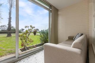 Charming 2-Bedroom Apartment with Views in Como - 5