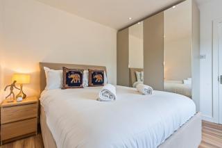 Ascot - Cosy 2 Bed - Free Parking, Sleeps 4, Close to Ascot Racecourse - 1