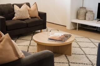 Clarence Court ON THE Beach - Pet-Friendly Beach House Opposite Main Beach - Holiday Yamba - 8