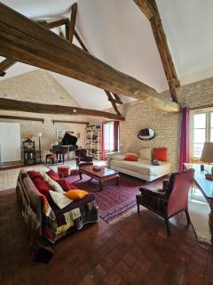 Authentic winemaker's house in the heart of Irancy - 0