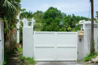 Maison Les Abymes — 60 m², jardin - 5
