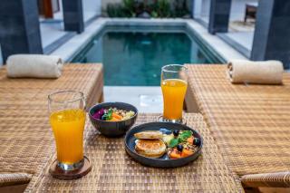 Amerta Yora 2 Bedroom Private Pool Villa Near Kedungu Beach - 6
