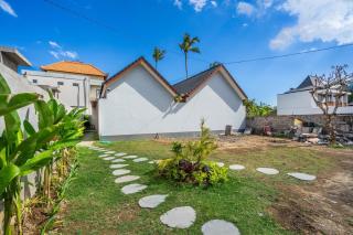 Amerta Yora 2 Bedroom Private Pool Villa Near Kedungu Beach - 2