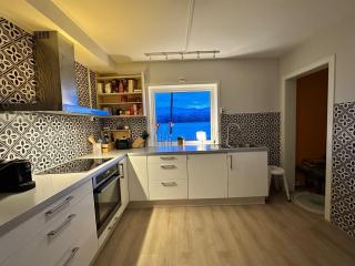 Your home for skiing, fishing and arctic holidays in Lyngen -  - 2