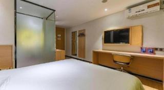 IU Hotel Shanwei Haifeng Passenger Station - 1