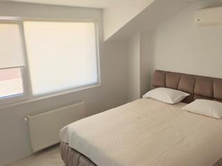 Apartament cu o cameră matrimonială si cameră de zi - 4