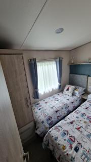 Stunning 2 bedroom static caravan near the beach, at Hoburne Devon Bay - 4