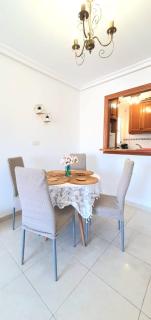 Apartment with balcony, Wifi, AC, 5 min walk to the beach - 1