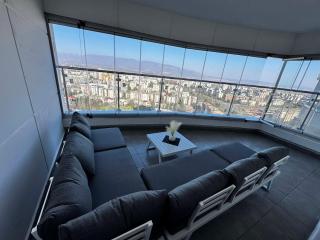 Modern Cevahir Stay, Balcony Views, Free Parking - 0