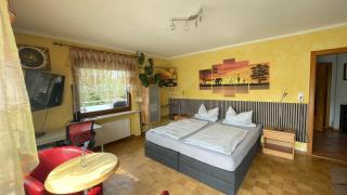 Komplette Wohnung im schönen Weserbergland / Heyen - 9