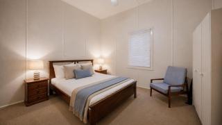 Clarence Court ON THE Beach - Pet-Friendly Beach House Opposite Main Beach - Holiday Yamba - 1