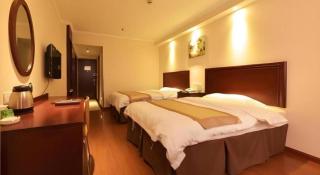 GreenTree Inn Zhenjiang Babaiban Express Hotel - 3