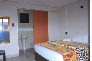 Thully Teams Guest House - 6