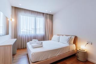 Earth Tones Beachside Apartment - 5