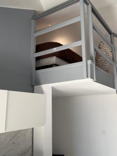 Studio avec mezzanine - 9