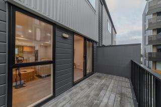 Modern Christchurch 4BR with Balcony Near New Zealand Stadium - 9