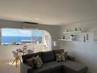 Exclusive & Elegant Luxury Stay with Stunning Ocean Views - 9