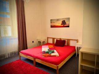 Just 3 min Walk Old Town Center private room C - 8