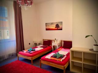 Just 3 min Walk Old Town Center private room C - 0