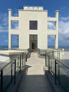 Elegant Beachfront Condo Mombasa Kenya - 6