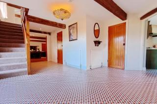 Sharvels Oast House - Pool Tennis Luxury Home - 6
