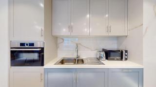 Vacationer Holiday Homes I Majestic Upgraded 2 Bedroom I City Views l Low Floor - 4
