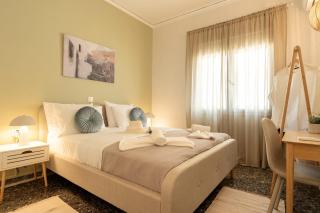 3BR Old Town Retreat - 2min Walk to Sea - 6