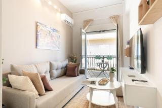 3BR Old Town Retreat - 2min Walk to Sea - 0