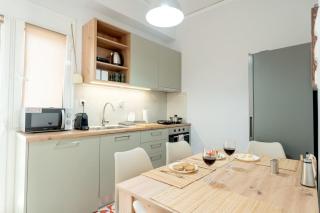 3BR Old Town Retreat - 2min Walk to Sea - 3