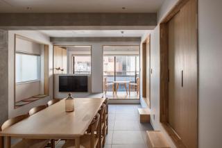 M/W HOTEL - 2