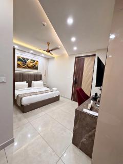 Leaf 9 Imperial, Subhash Nagar, Pacific Mall - 7