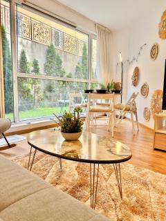 Summer Breeze Ground-Floor Studio I Patio & Parking - 0