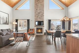 Spa & Pool Table - Le Boreal - 2