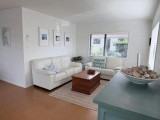 Hahei Beach House - 3 Bedroom - 9