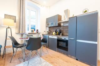 LiT LiVING - Luxus - Box SprIng - WH Old Town - Parking - 8
