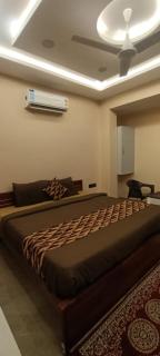 Hotel Sai Vandan - 2