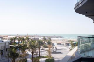 Serene Chic 1BDR in Bay Residences Central 1 - 2