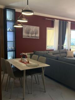 Luxury apartment with a swimming pool - 2