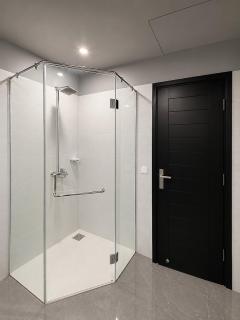 Zameen opal luxury apartments - 3
