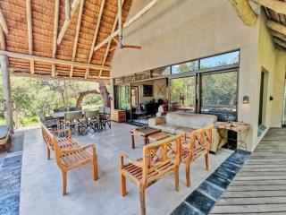 Magnificent home on exclusive wildlife estate - 5
