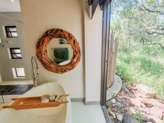 Magnificent home on exclusive wildlife estate - 2