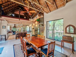 Magnificent home on exclusive wildlife estate - 7